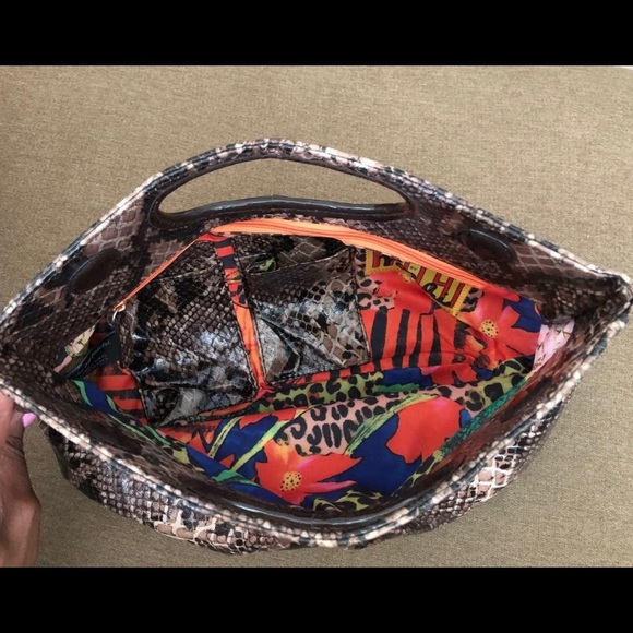 Falchi by Falchi like new clutch - Picture 3 of 4